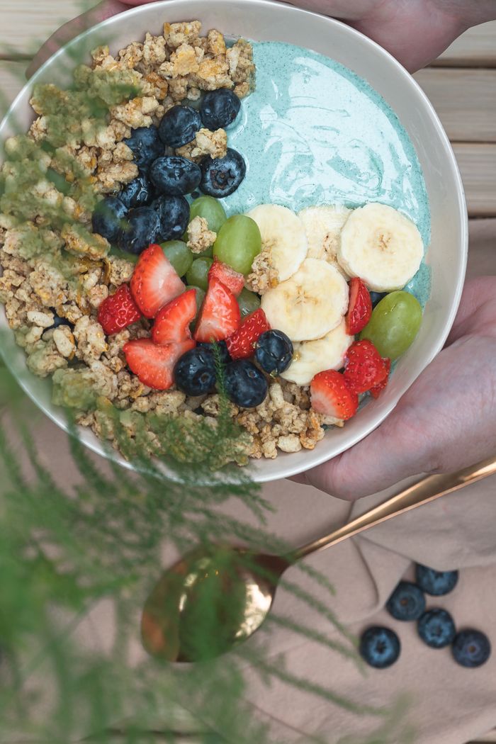 Breakfast bowl with mixed fruit and granola